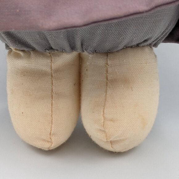 Amish Child Girl No Face Soft Figure - 7" - Picture 4 of 9